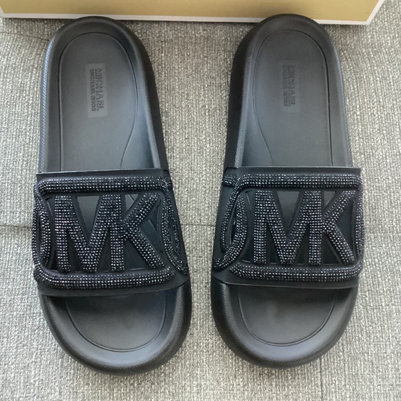 Michael Kors MICHAEL MMK Splash Slide Sandals, size 8 - Picture 6 of 10